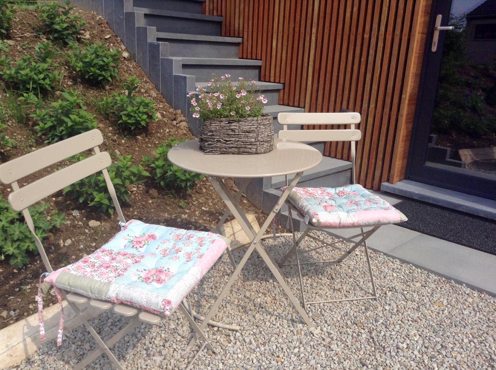 לינה וארוחת בוקר פרנקורשנס "Un Matin Au Jardin" מראה חיצוני תמונה